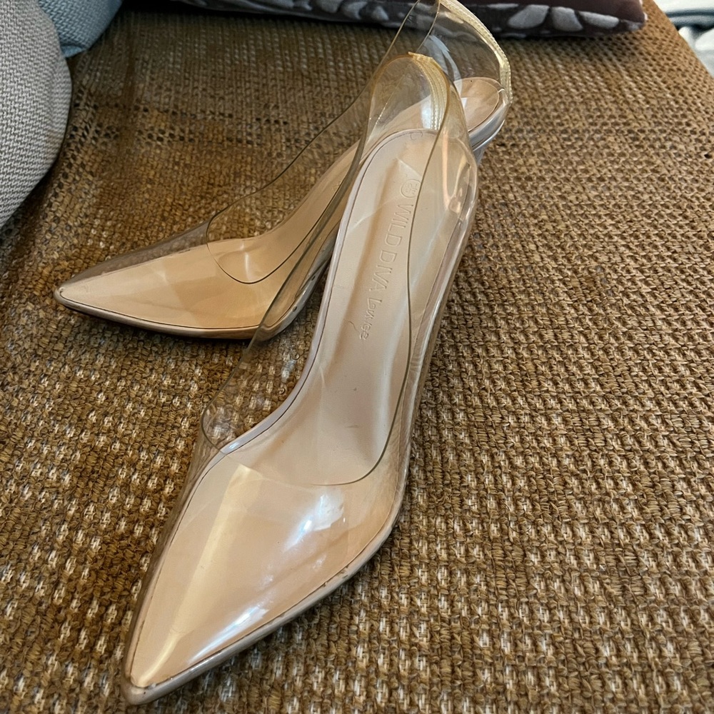 Pointed Toe Clear Pumps